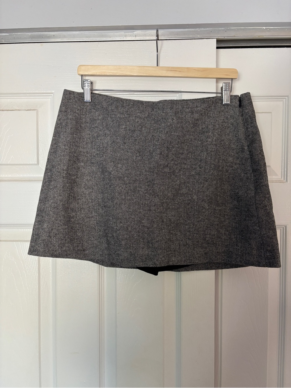 GAP Gray Herringbone A-line Women's Skirt